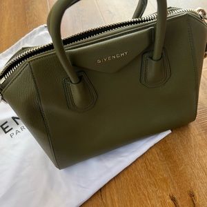 Givenchy Antigona Small green handbag